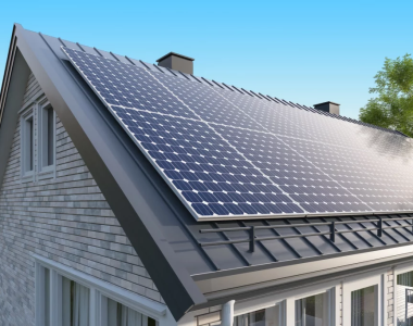 CUỘC ĐUA HIỆU SUẤT PIN MẶT TRỜI 2025 – AI SẼ DẪN ĐẦU?